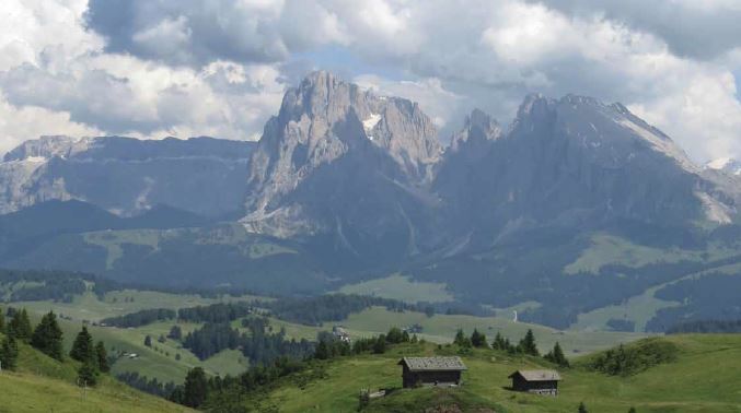 Dolomites-featured-image